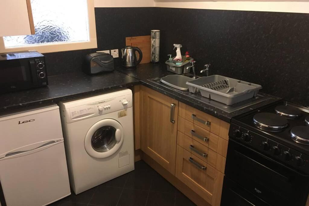 2 Bedroom Flat In Stornoway Town Centre Stornoway (Isle of Lewis) Exterior foto