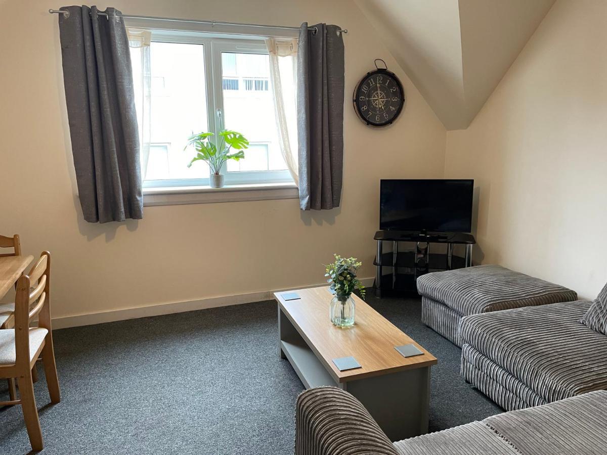 2 Bedroom Flat In Stornoway Town Centre Stornoway (Isle of Lewis) Exterior foto
